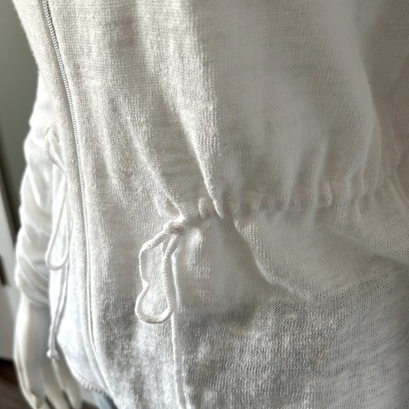 Yest Lightweight Zip Top/Cardi NWOT - Picture 5 of 10